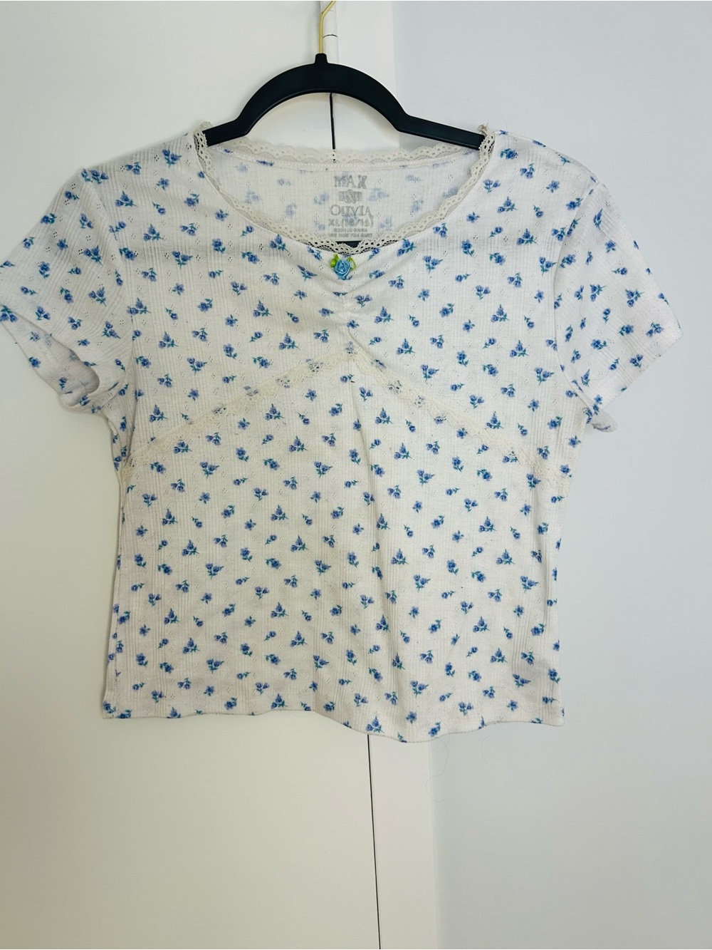 Max & Olivia Girl’s White Floral Ribbed Tee with Blue Flowers Size XL(14/16)
